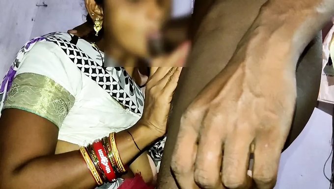 Pareja India Explora La Bisexualidad En Cámara Oculta De Video