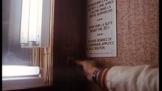 Un Strapon Vintage Agrega Emoción A Un Trío