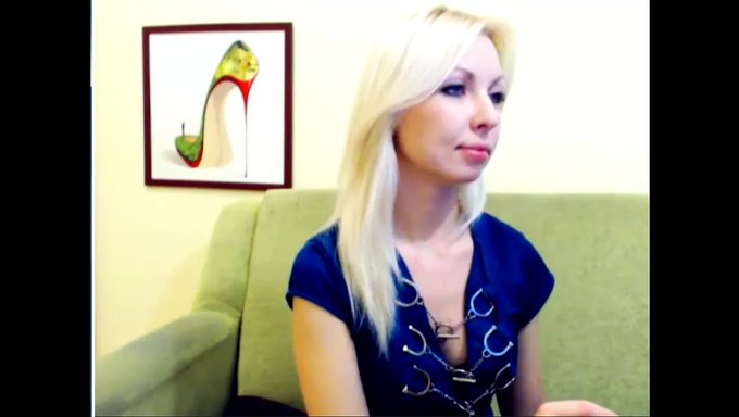 Grandes Pezones Y Hermosa Rubia En Un Increíble Video