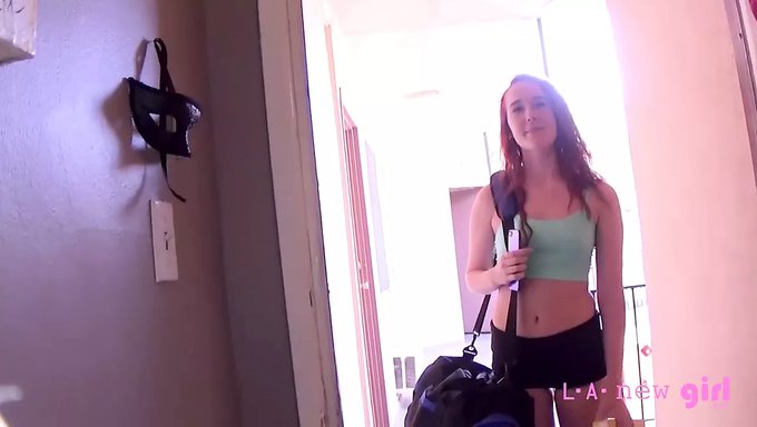 Amateur De 18 Años Se Lanza Por Sus Habilidades Sexuales