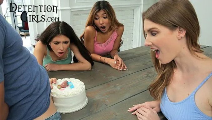 Porno Hermanastros Con Tres Chicas Cachondas Y Un Chico Afortunado
