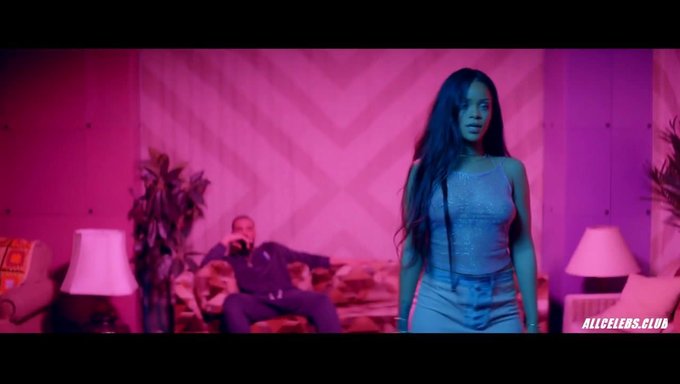 La Celebritie Ébano Rihanna Muestra Sus Curvas En Un Video Musical De "Trabajo"