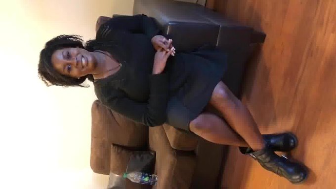 ¿es Esta Pornográfica Negra Negra?