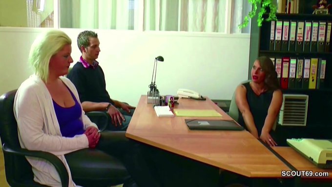 Trío Caliente De Pareja De Casting Con Una Milf Alemana