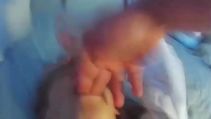 Los Amigos Se Turnaban Para Follarla, Una Escena Realmente Tabú.
