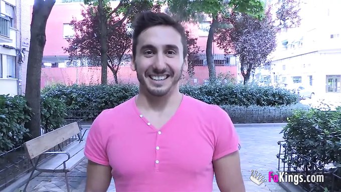 Española Amateur En Un Cuarteto De Tetas Grandes