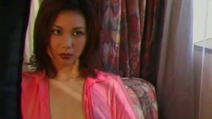 Nana De Taiwán Es Follada Por Un Semental Árabe