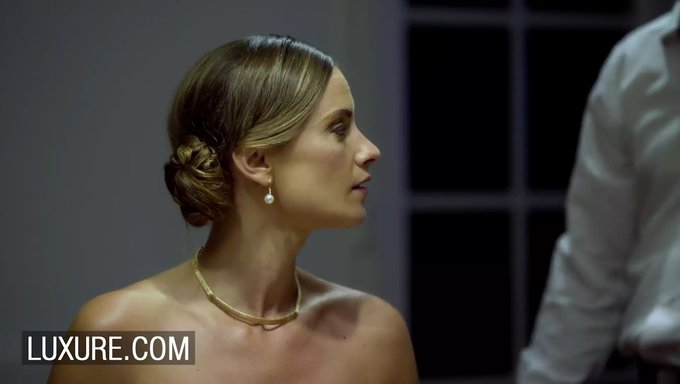 Esposa Francesa Se Somete Al Sexo Anal Con El Amigo De Su Marido