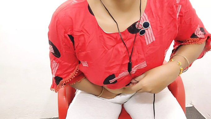 ¡mira Cómo La Joven Universitaria Tamil Se Graba Por Sí Misma En La Webcam! ¡te Encantará!