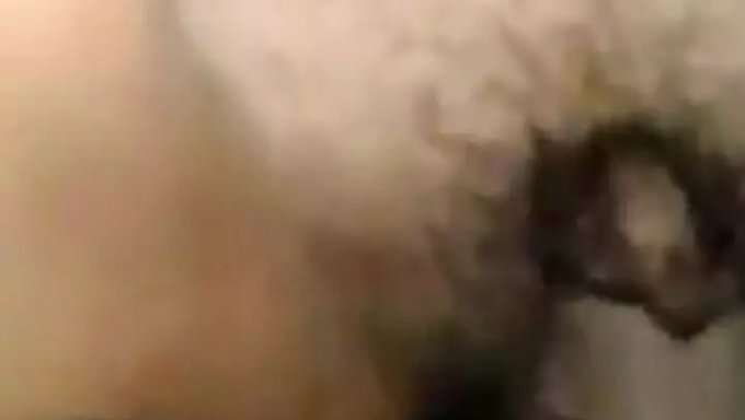 Una Chica India Es Follada Analmente Y Vaginal Por Su Conductor