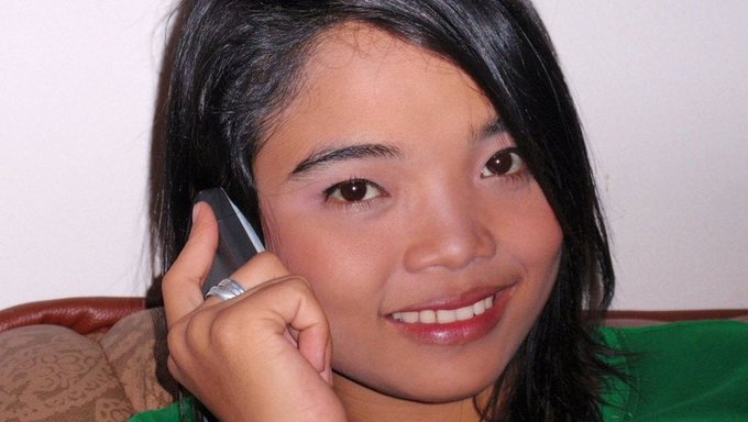 Las Expresiones Faciales De La Chica Tailandesa En Poco Tiempo