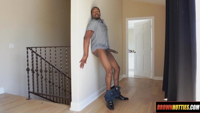 ¡una Gran Polla Negra Es Sorprendida Por Sorpresa!