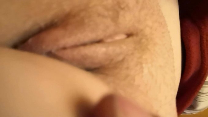 Rubia Puta De 18 Años Recibe Placer Oral Y Penetración