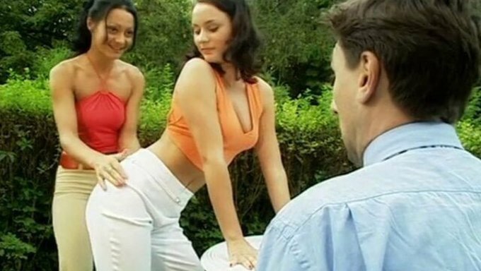 Mira En Acción La Realidad Privada De Eva Ptakova